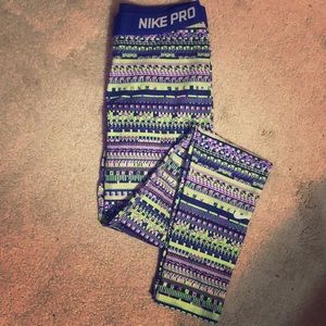 NIKE GO PRO LEGGINGS💜💚🤍